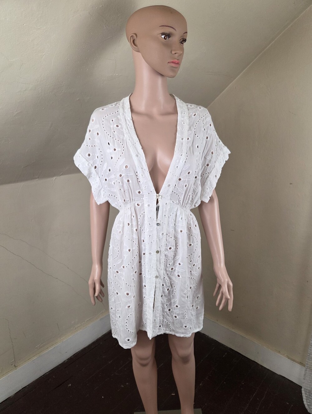 NWT ViX Paula Hermanny Fuji Caftan White Eyelet Swim Cover Up Size L Beach